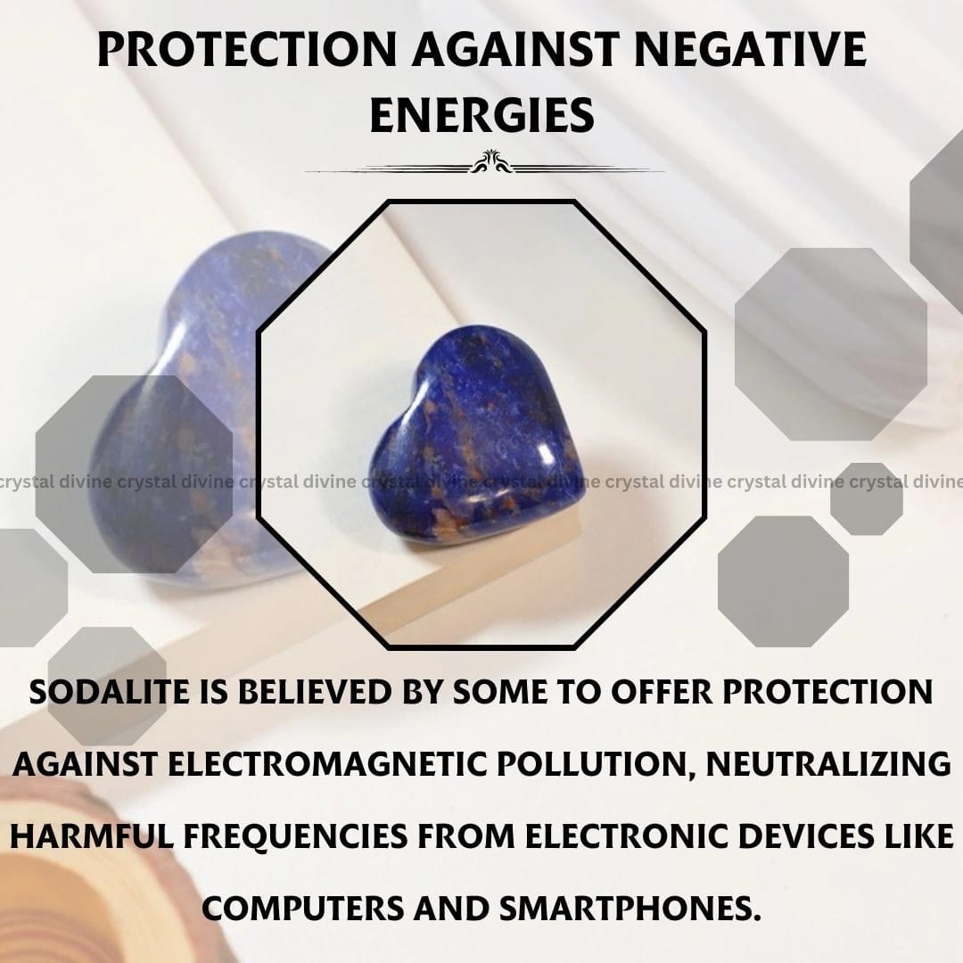 Sodalite Heart (Communication & Expression)