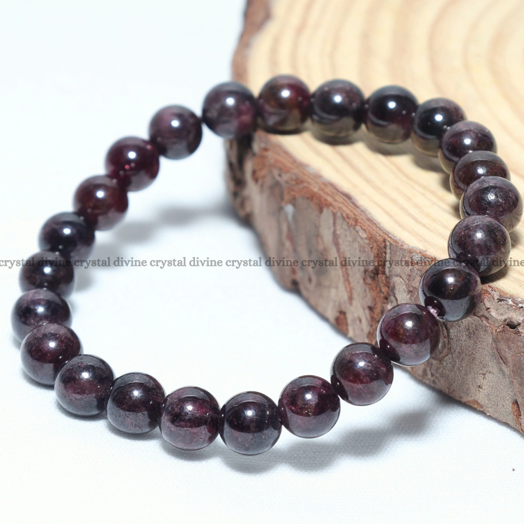 Garnet Crystal Bracelet - 8MM (Creativity & Motivation)