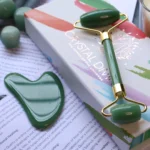 Green Jade Face Roller & Gua Sha Set (Improves Skin Elasticity)