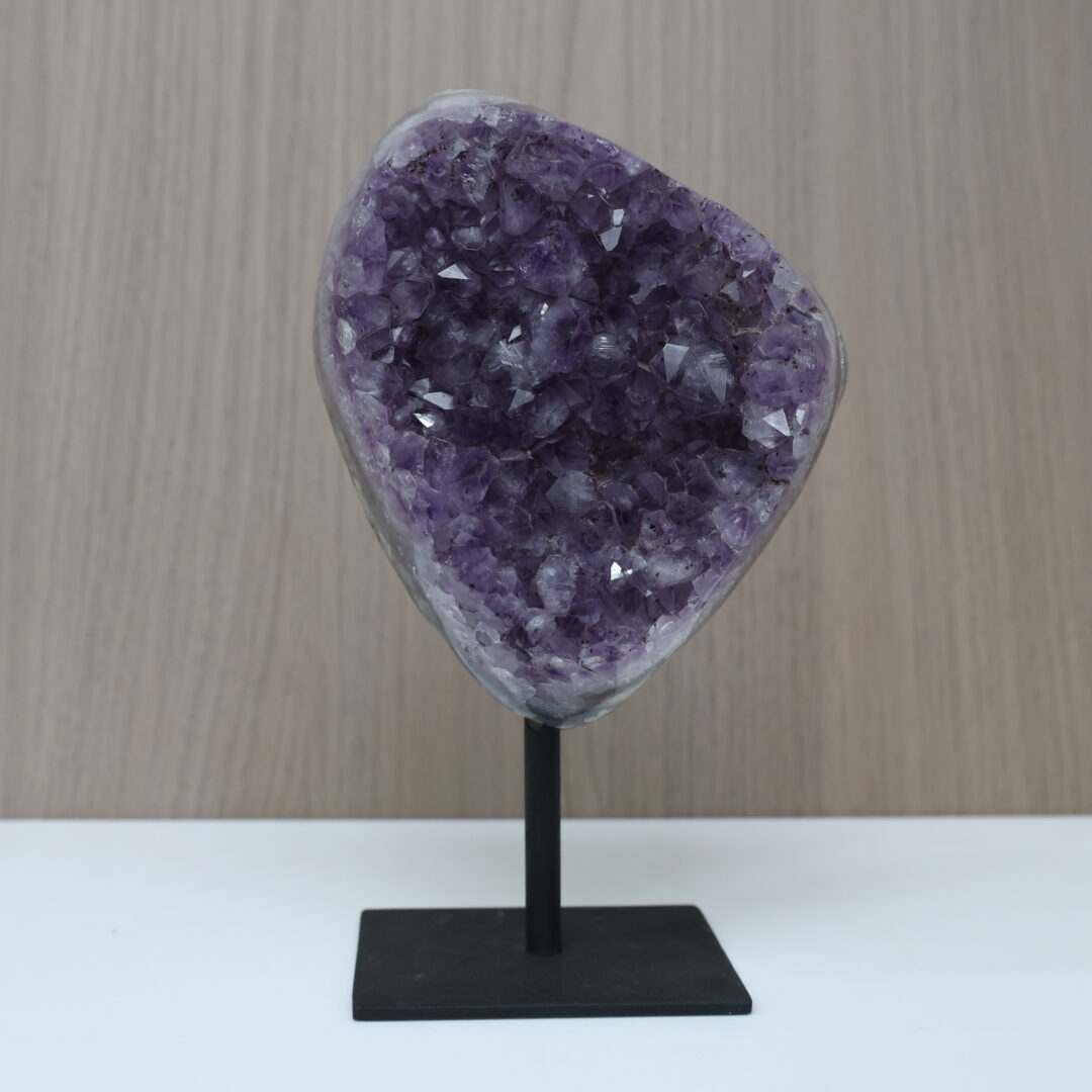 Amethyst Big Stand (Calmness & Relaxation)